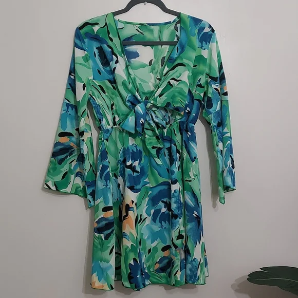 Floral Print Tie Front Dress - Picture 6 of 12